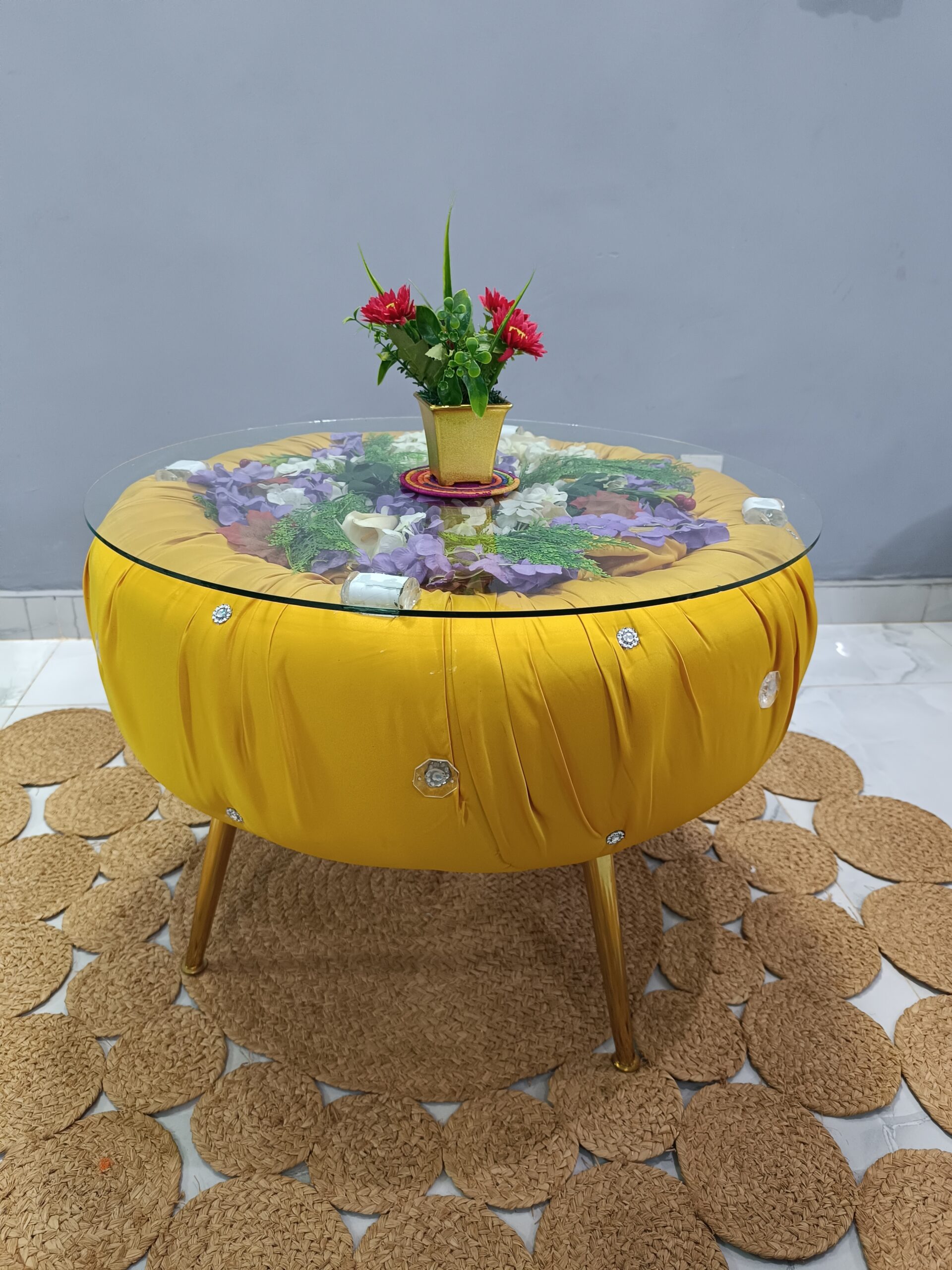 Table à fleurs