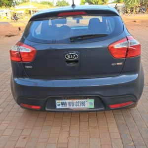Kia Rio - Berline Compacte Fiable et Économique | Idéale pour l'Afrique