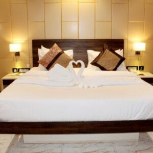 Chambre Double Confortable - Hôtel Sonia Ouagadougou - Wi-Fi Gratuit