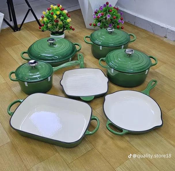 Casseroles pour cuisson